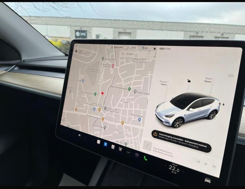 TESLA MODEL Y