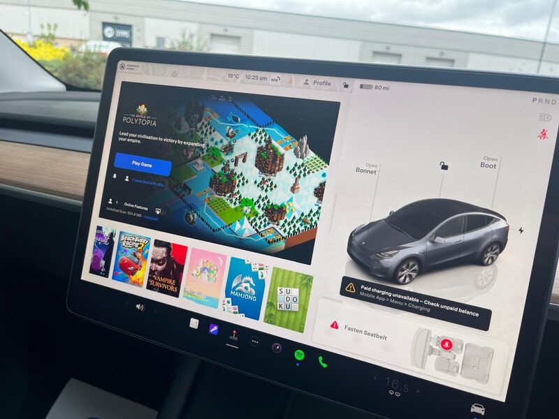 TESLA MODEL Y