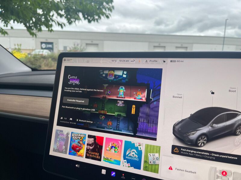 TESLA MODEL Y