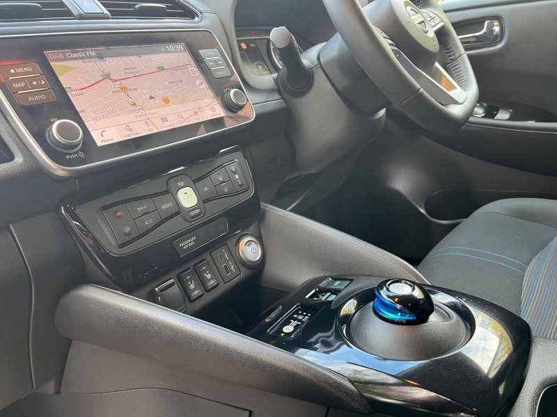 NISSAN LEAF