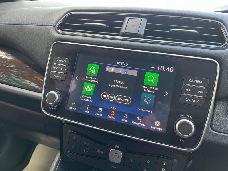 NISSAN LEAF