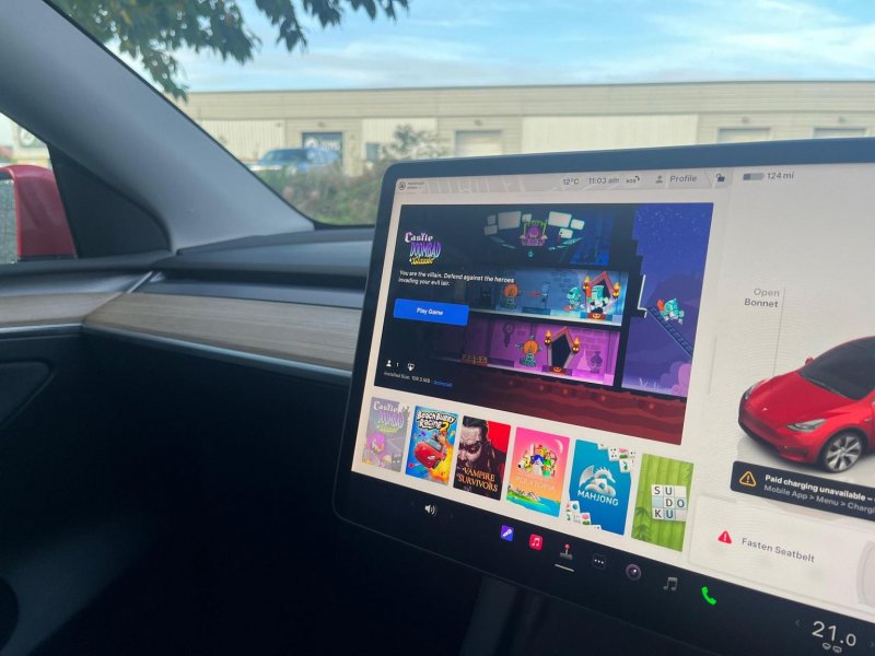 TESLA MODEL Y