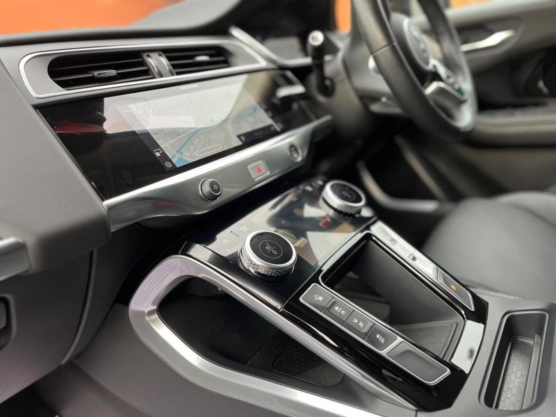 JAGUAR I-Pace