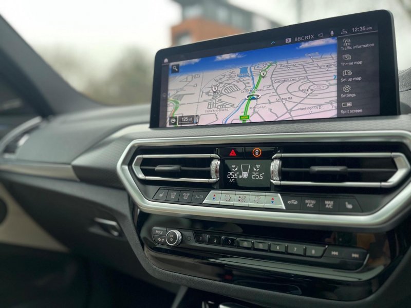 BMW IX3
