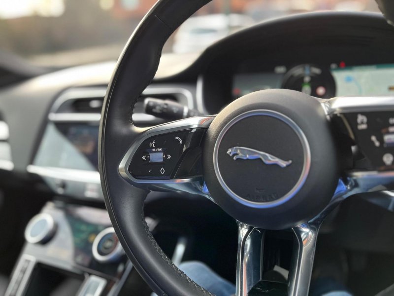 JAGUAR I-Pace