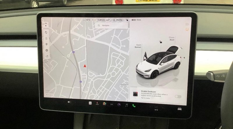 TESLA MODEL Y