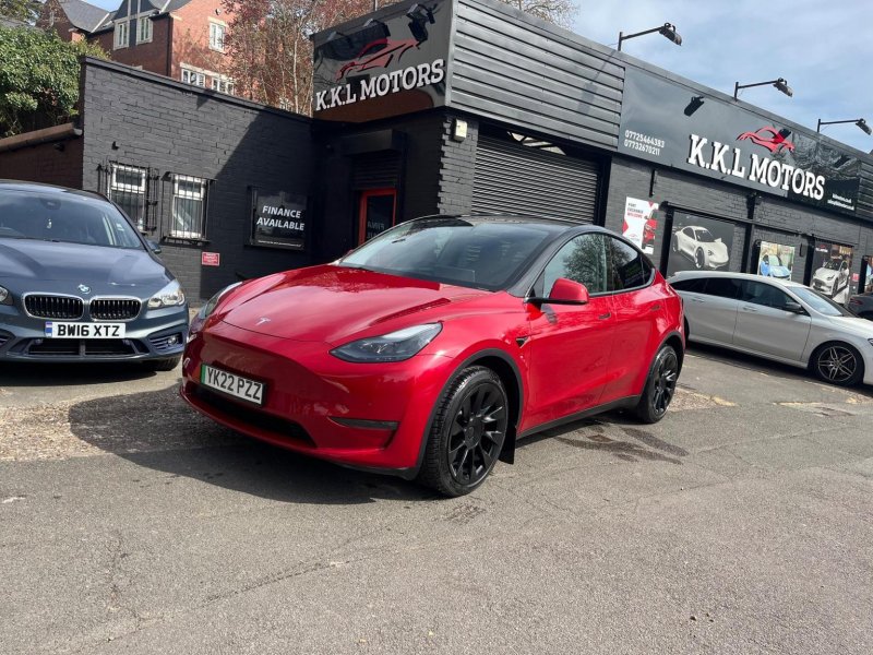 TESLA MODEL Y