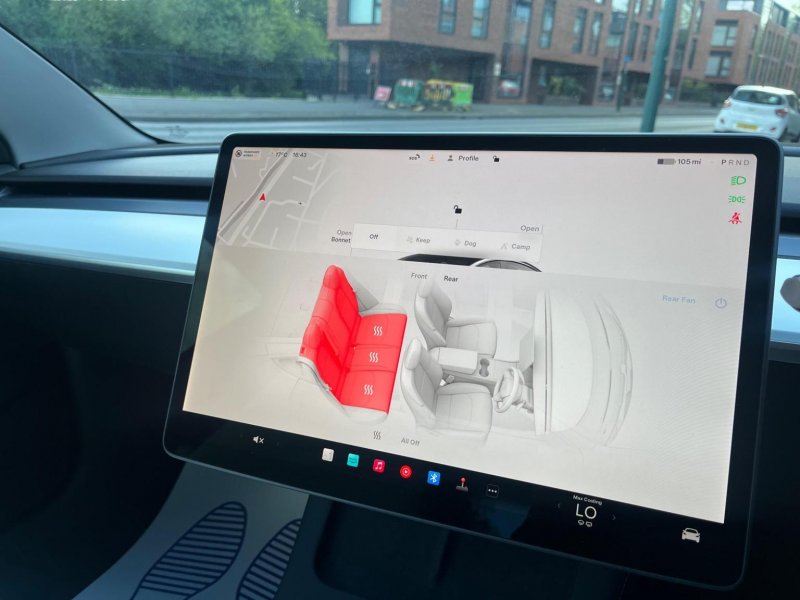 TESLA MODEL 3