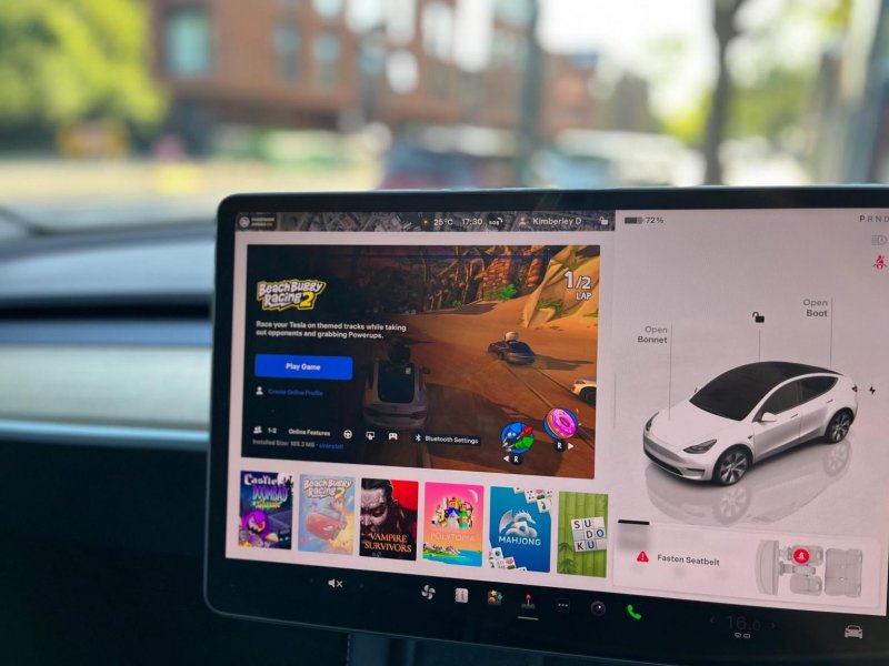 TESLA MODEL Y