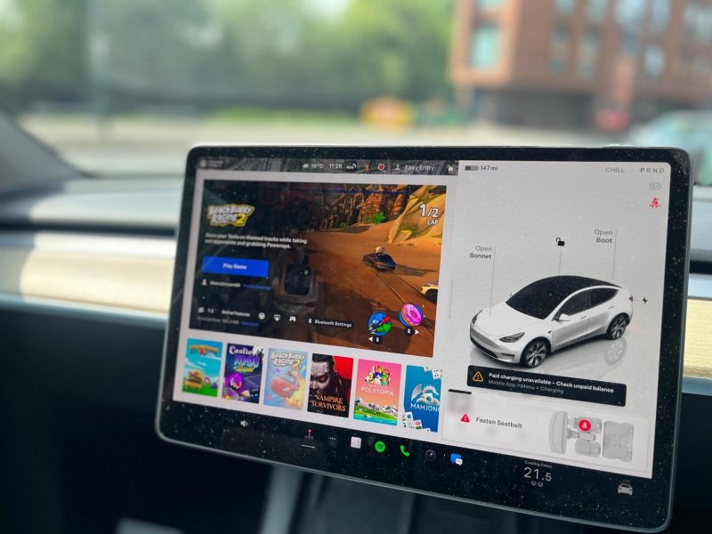 TESLA MODEL Y