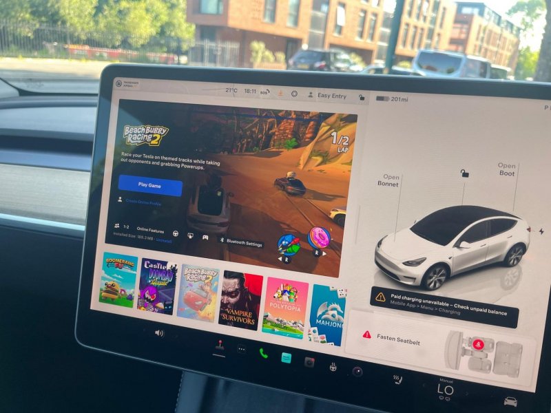 TESLA MODEL Y