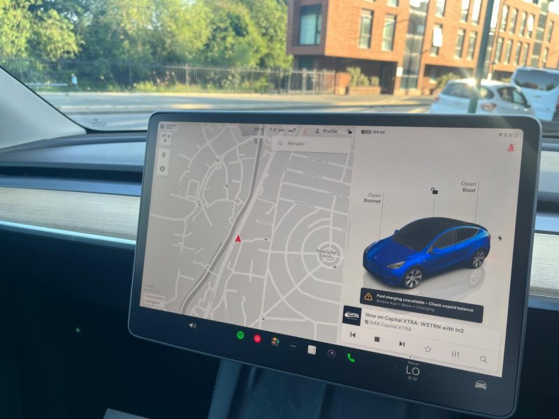 TESLA MODEL Y