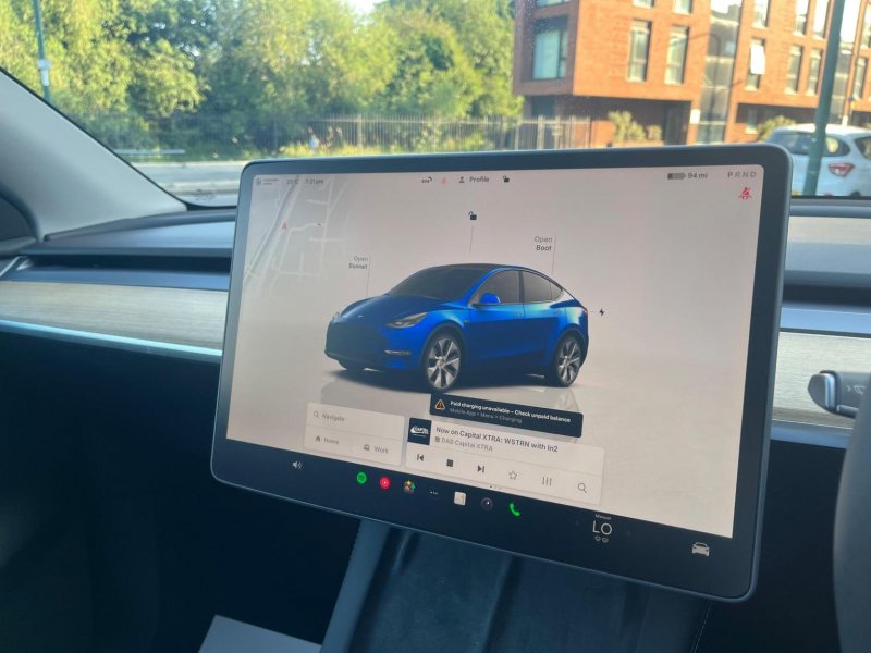 TESLA MODEL Y