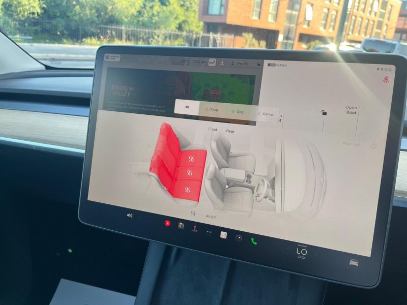 TESLA MODEL Y