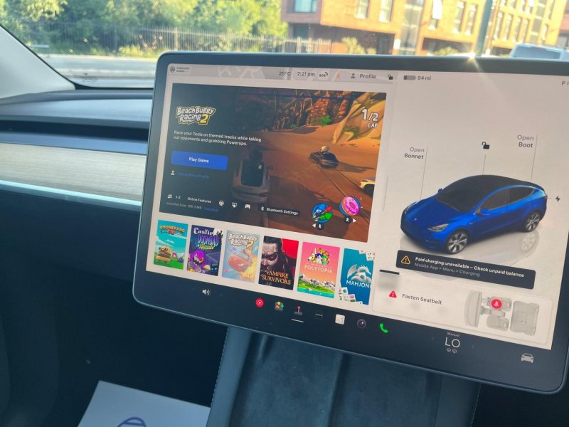 TESLA MODEL Y