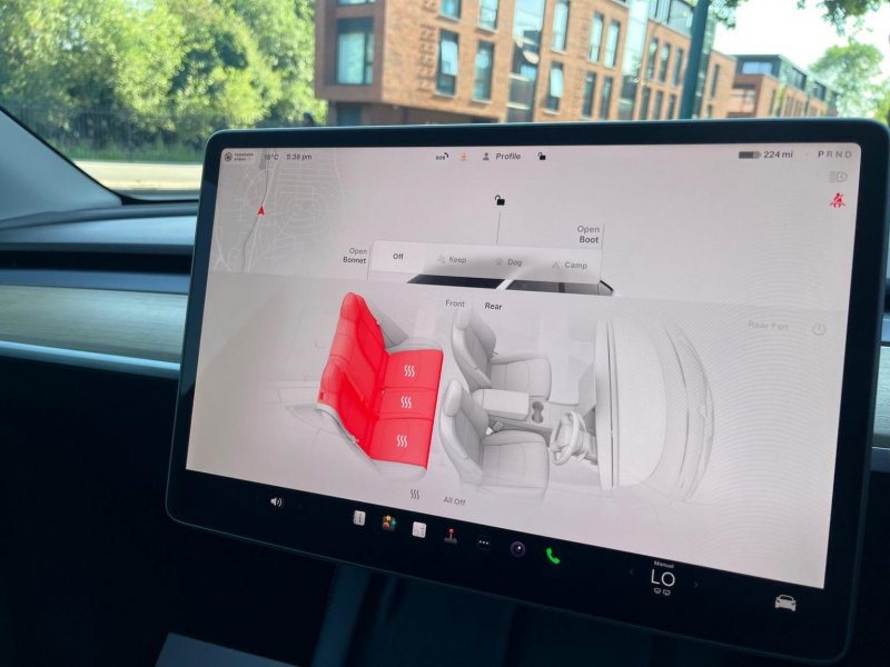 TESLA MODEL Y