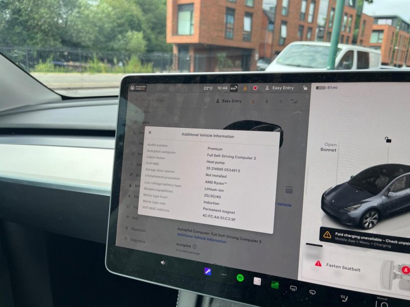 TESLA MODEL Y