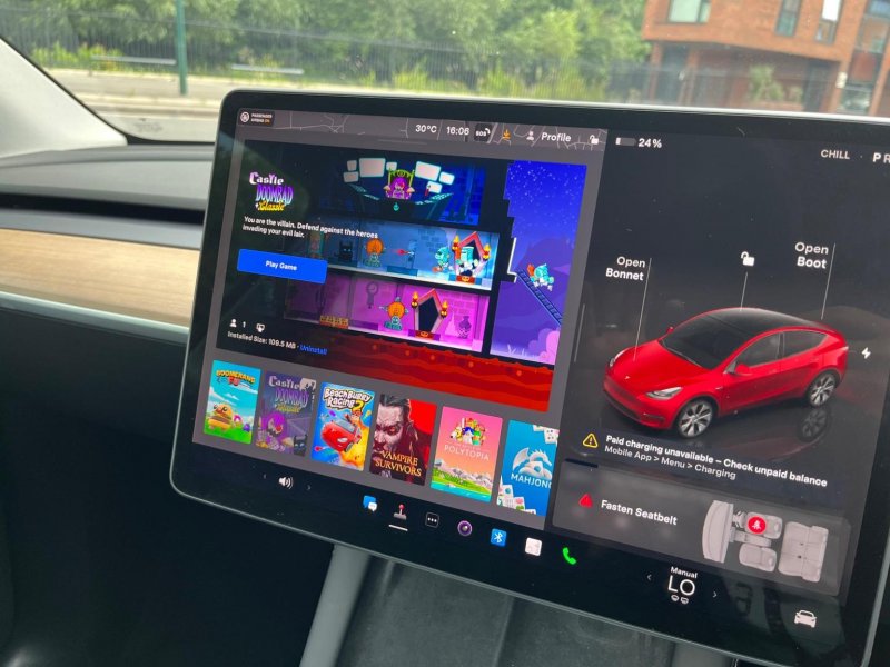 TESLA MODEL Y