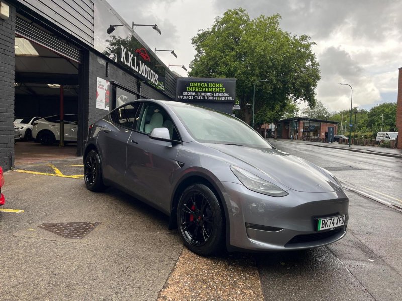 TESLA MODEL Y
