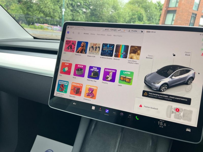 TESLA MODEL Y