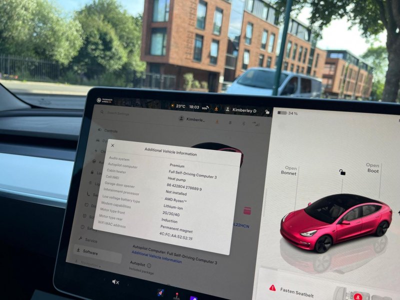 TESLA MODEL 3