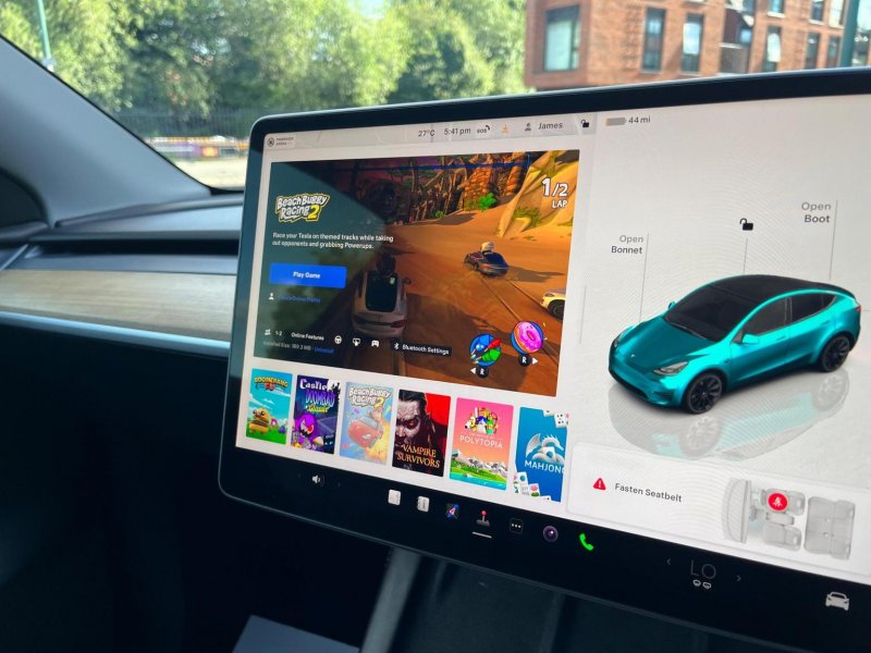 TESLA MODEL Y