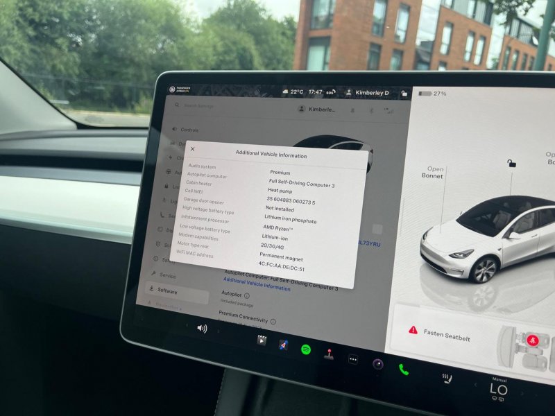 TESLA MODEL Y