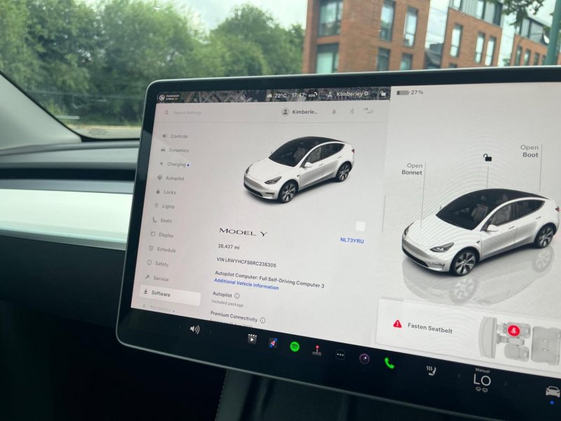 TESLA MODEL Y
