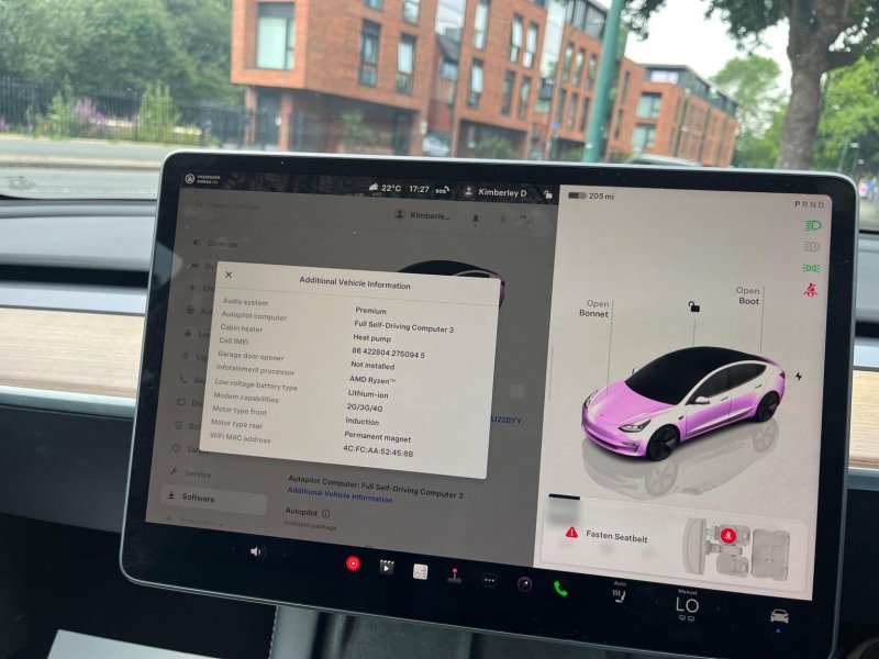 TESLA MODEL 3