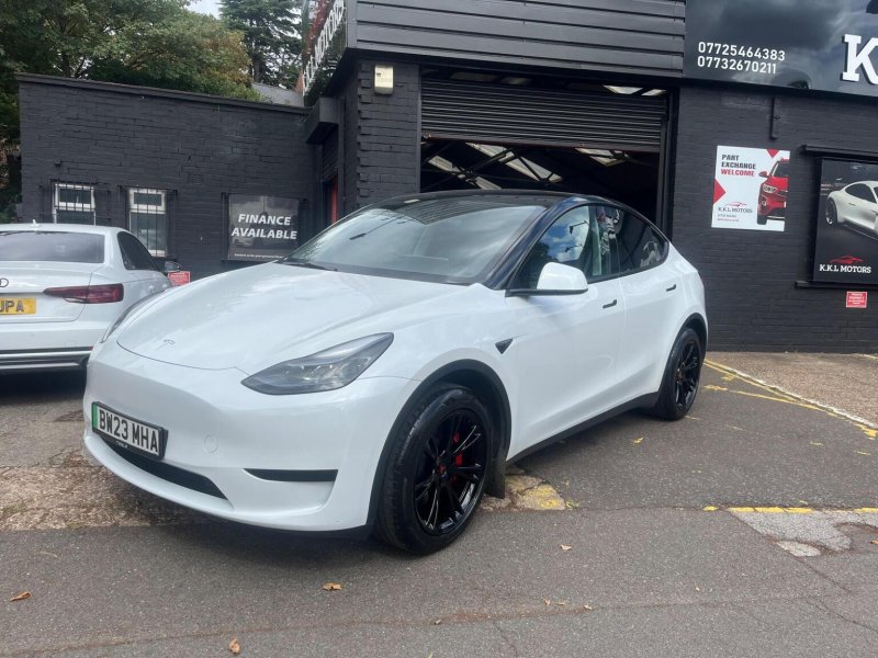 TESLA MODEL Y